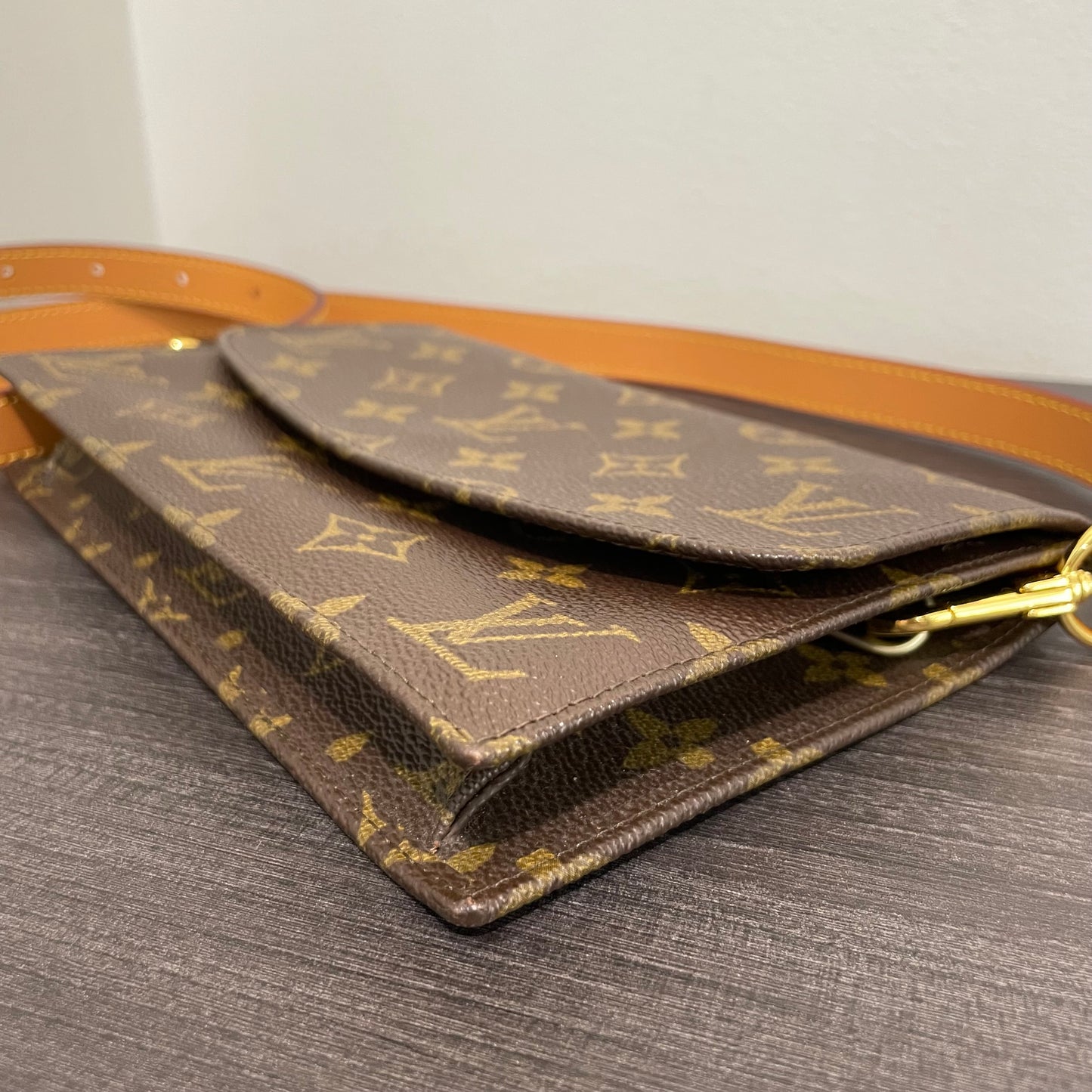 SOLD! Louis Vuitton Monogram Pochette