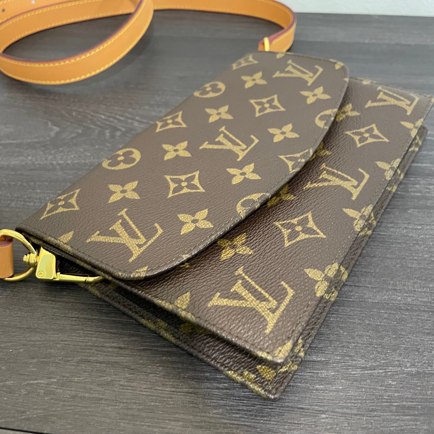 SOLD! Louis Vuitton Monogram Pochette