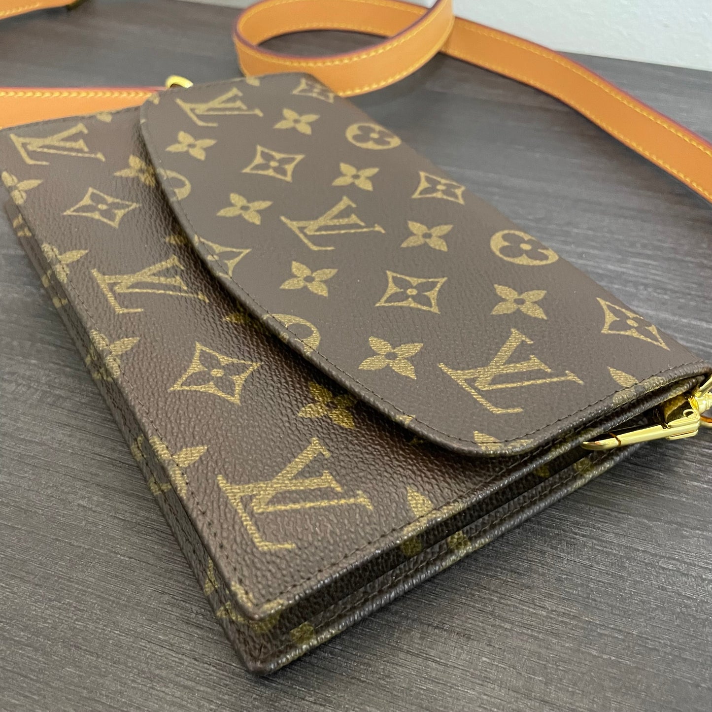 SOLD! Louis Vuitton Monogram Pochette