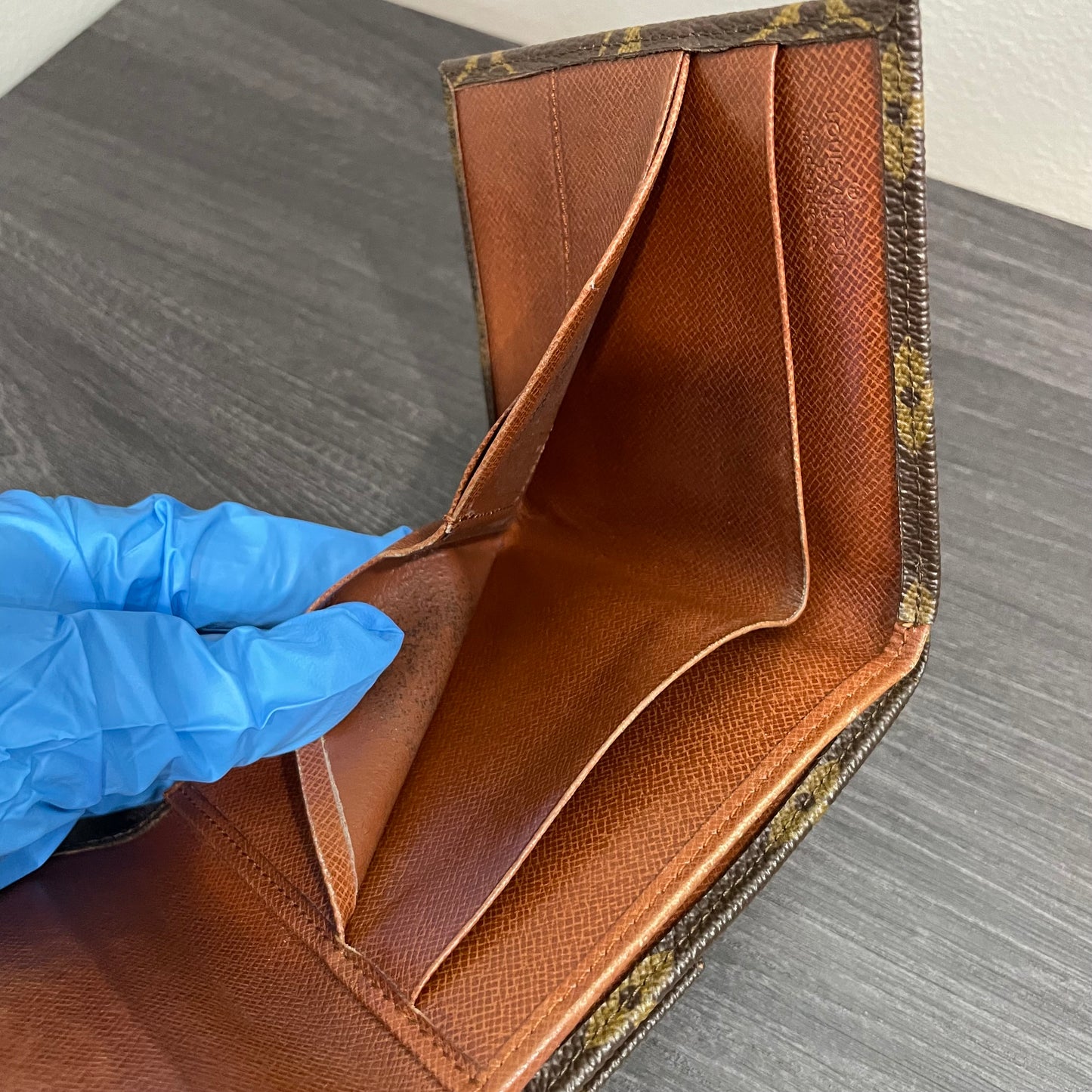 LOUIS VUITTON Monogram Wallet