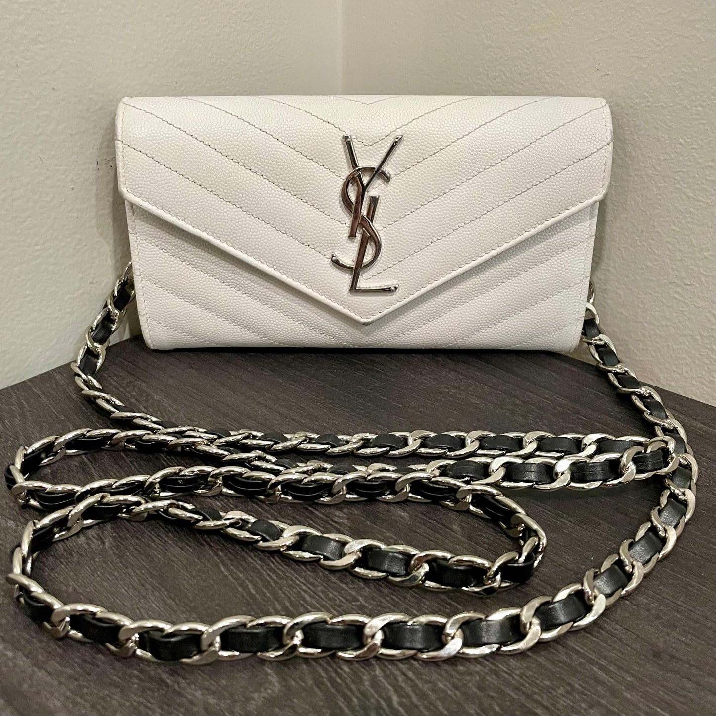 YVES SAINT LAURENT YSL Caviar Wallet on Chain