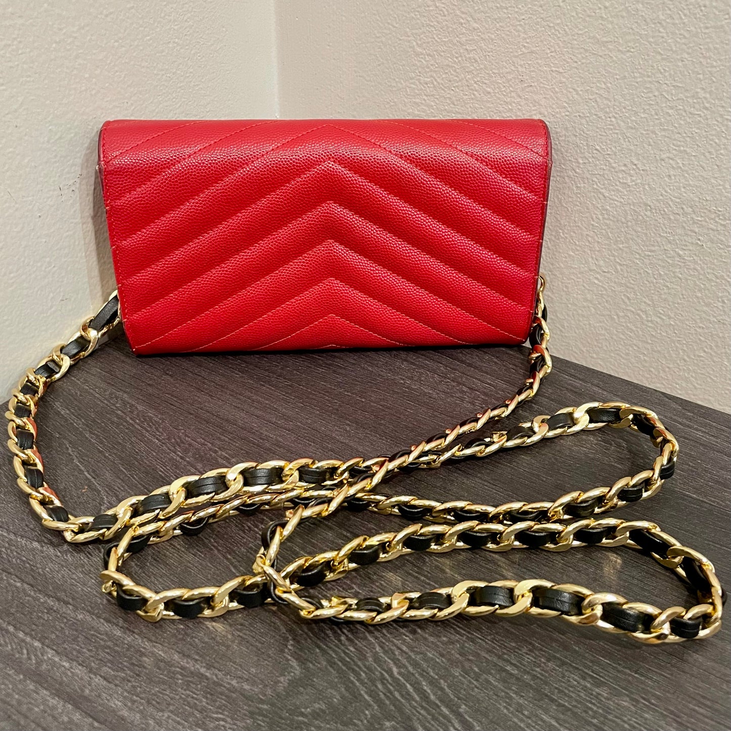 YVES SAINT LAURENT YSL Caviar Wallet on Chain