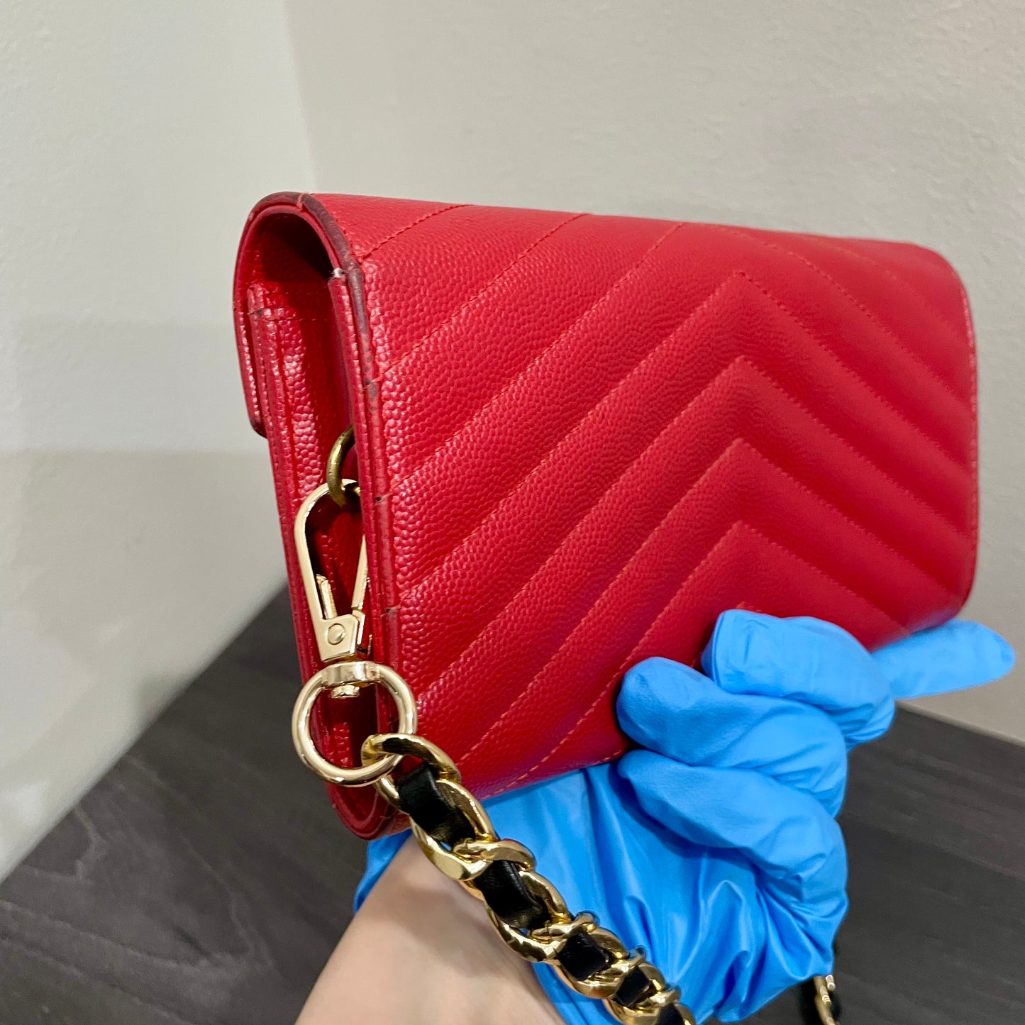 YVES SAINT LAURENT YSL Caviar Wallet on Chain