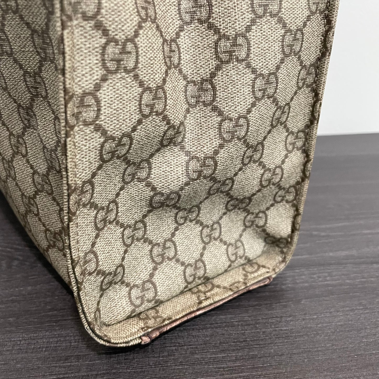 SOLD! Gucci Tote