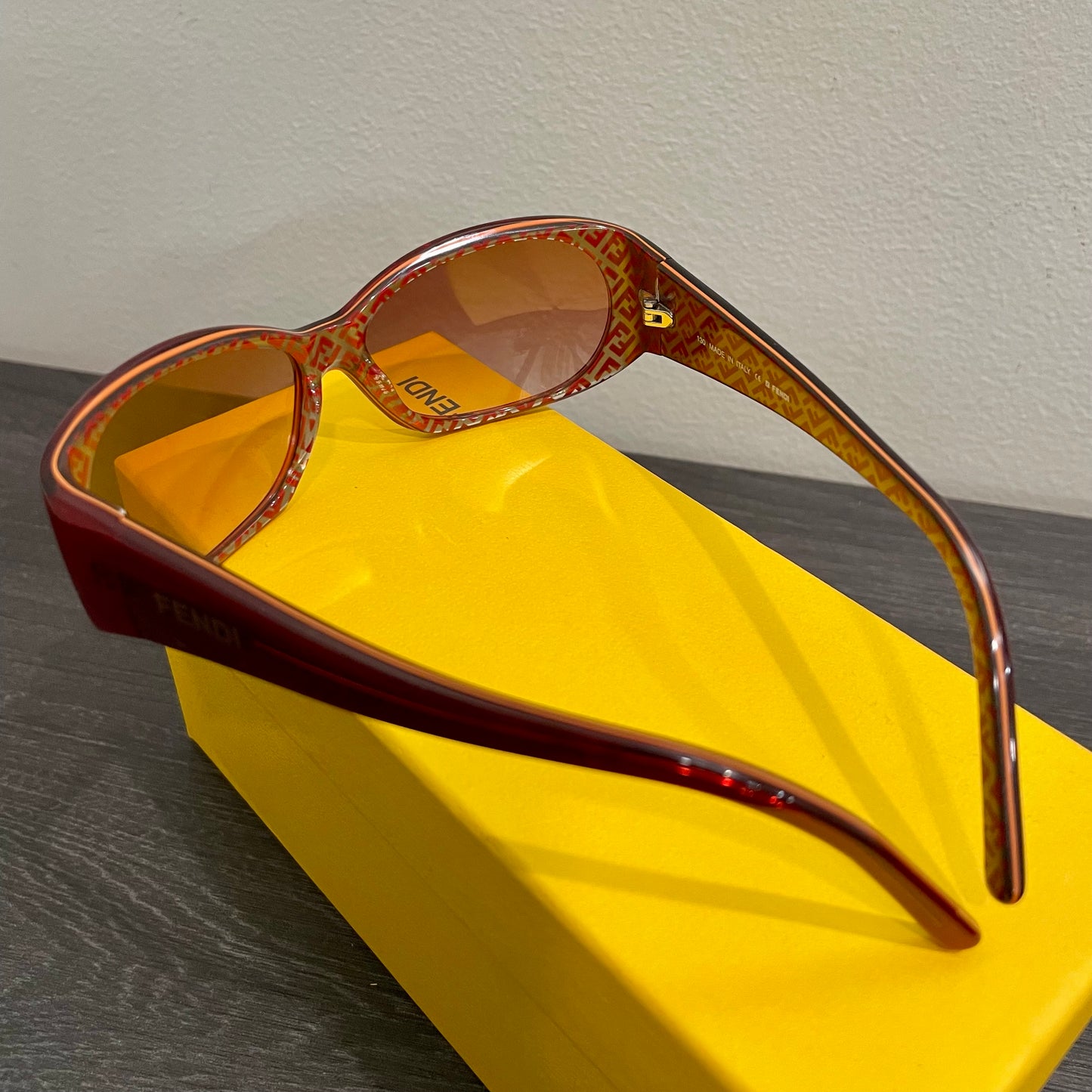 FENDI Red Frame Sunglasses Set
