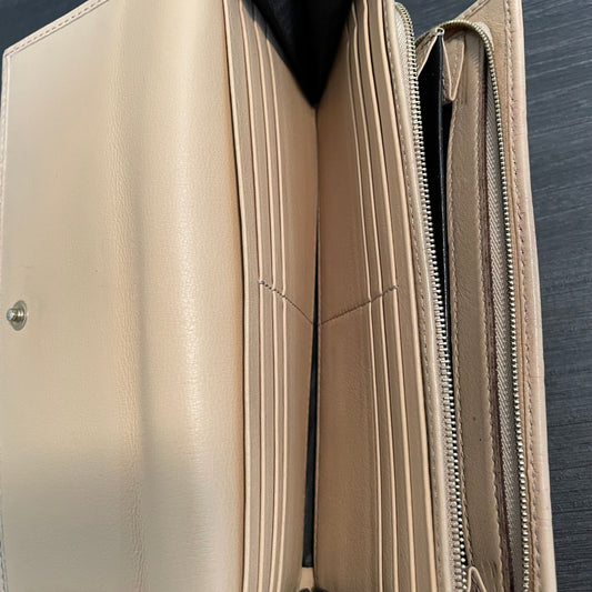 SOLD! Gucci Leather Wallet