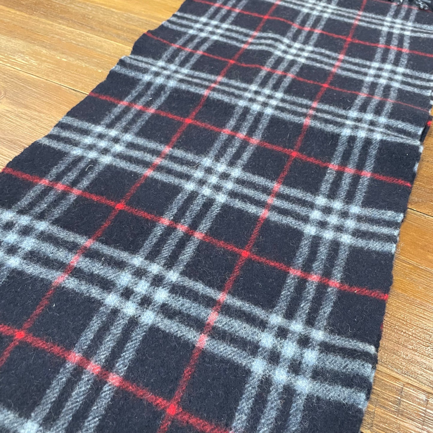 Vintage BURBERRYS Blue 100% Lambswool Scarf Stole