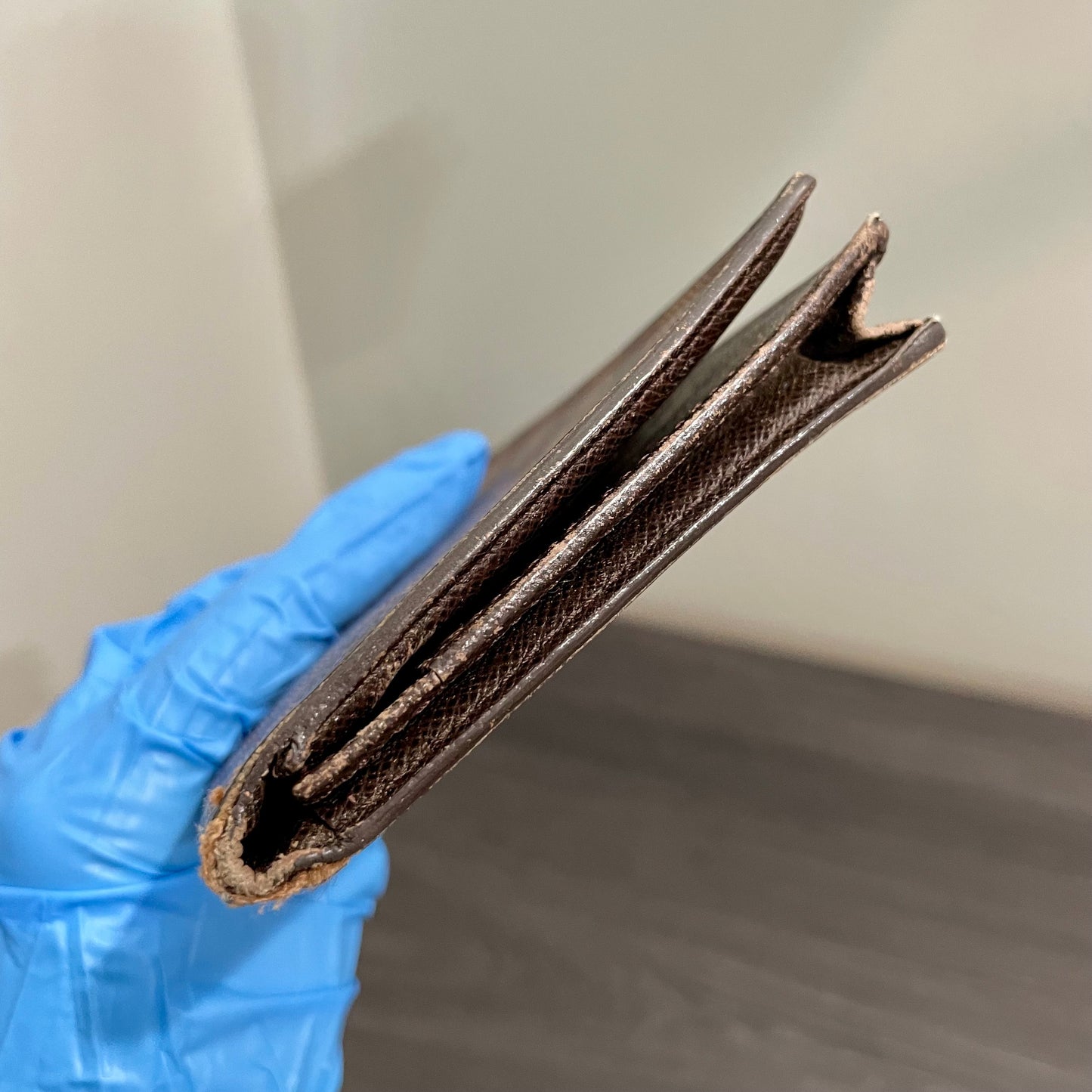 LOUIS VUITTON Damier Ebene Long Wallet