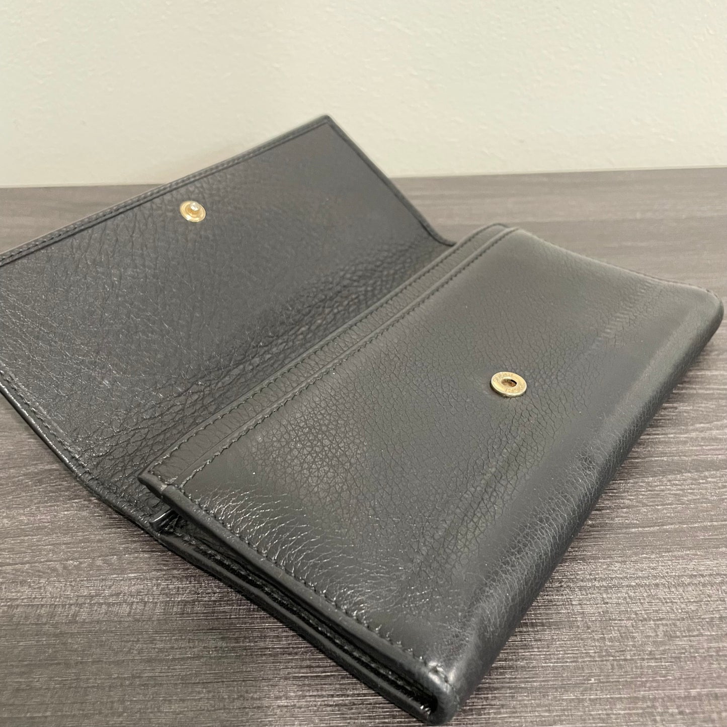 SOLD! Gucci Leather Wallet