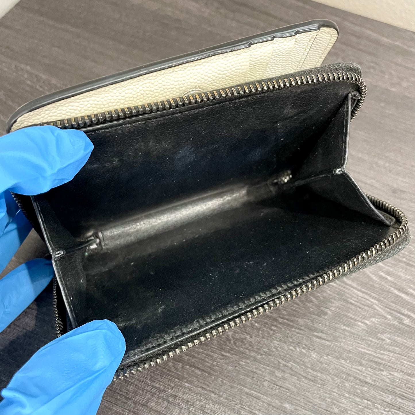 SAINT LAURENT Zippy Wallet
