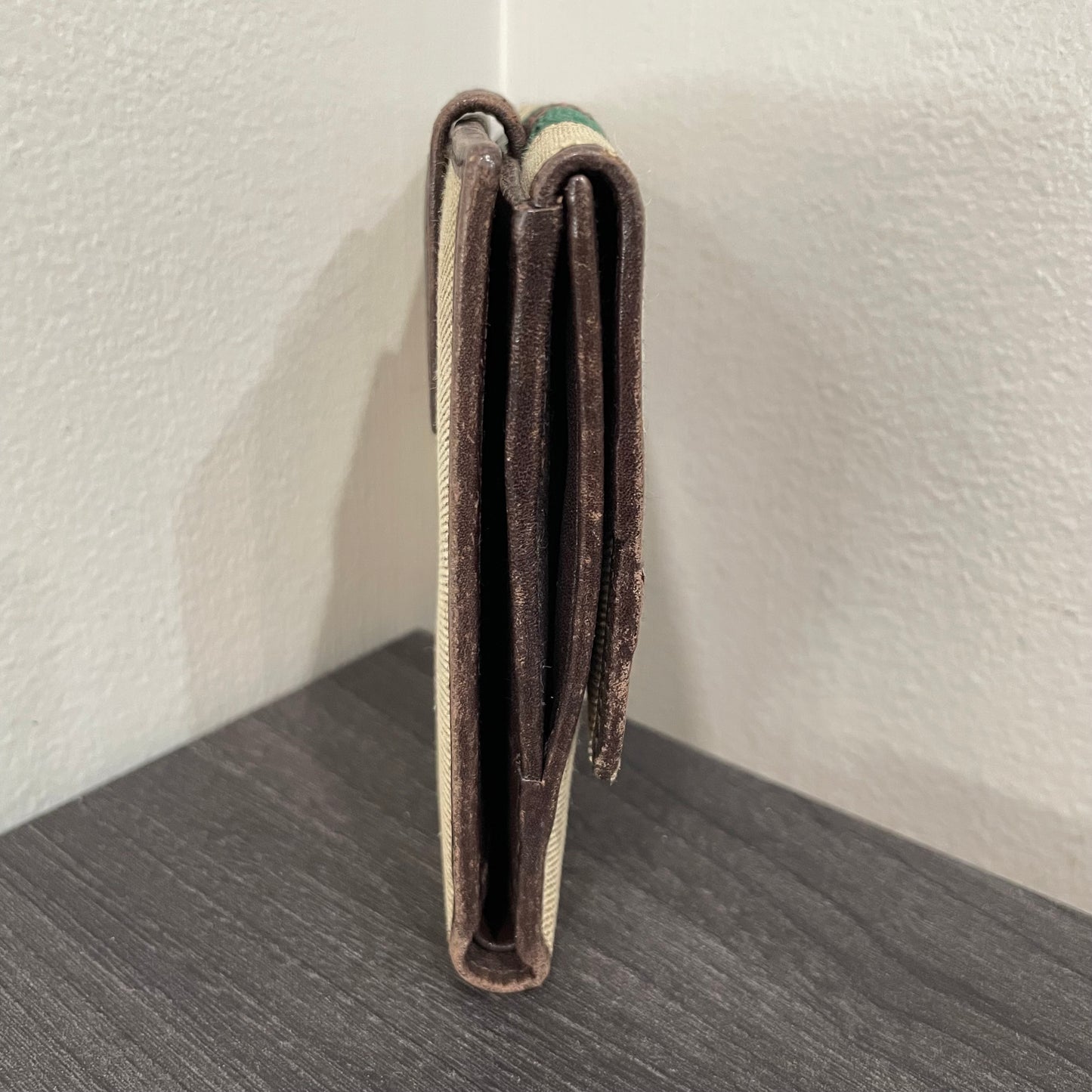 GUCCI GG Marmont Bi-fold Wallet