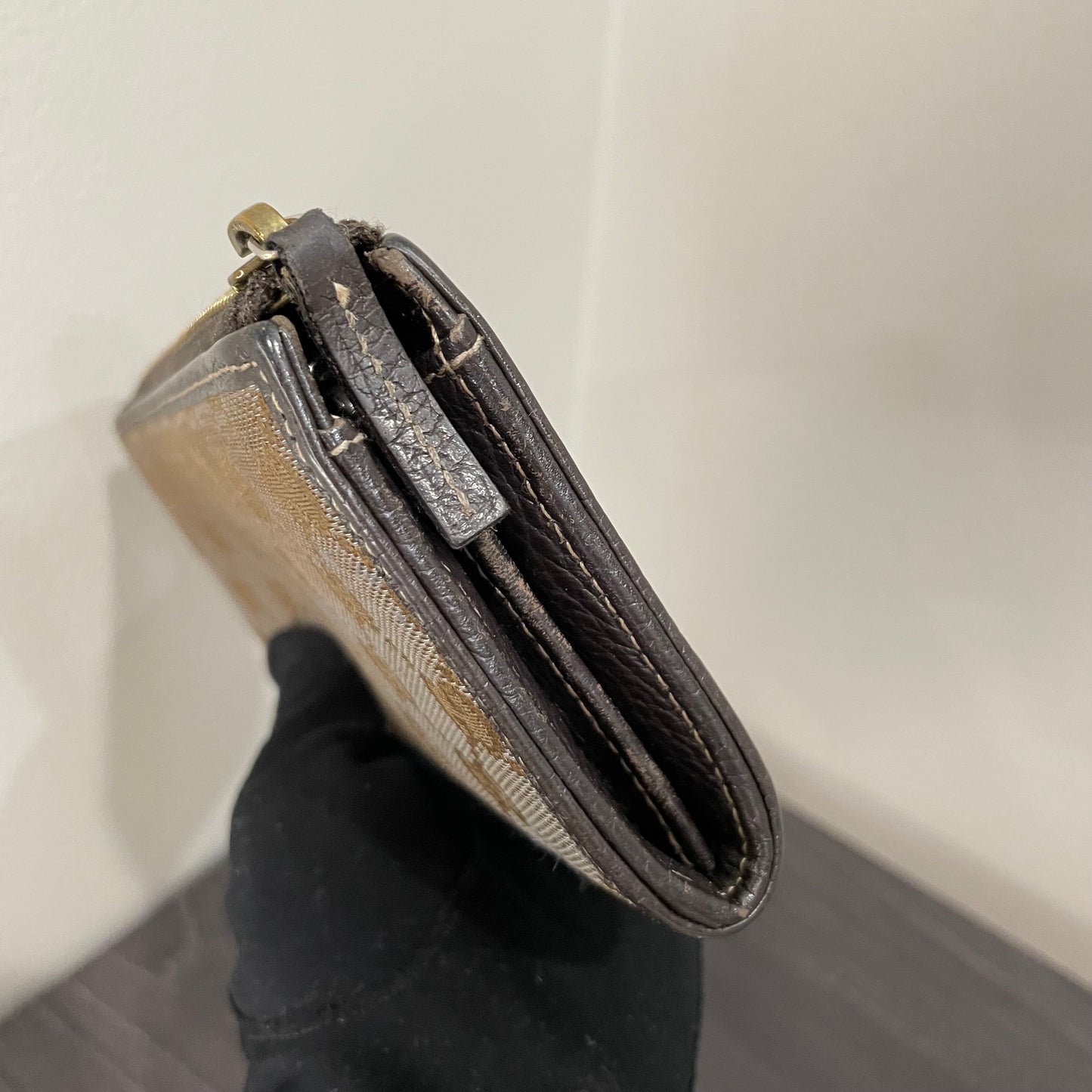 GUCCI GG Brown Shimmer Canvas Zippy Wallet