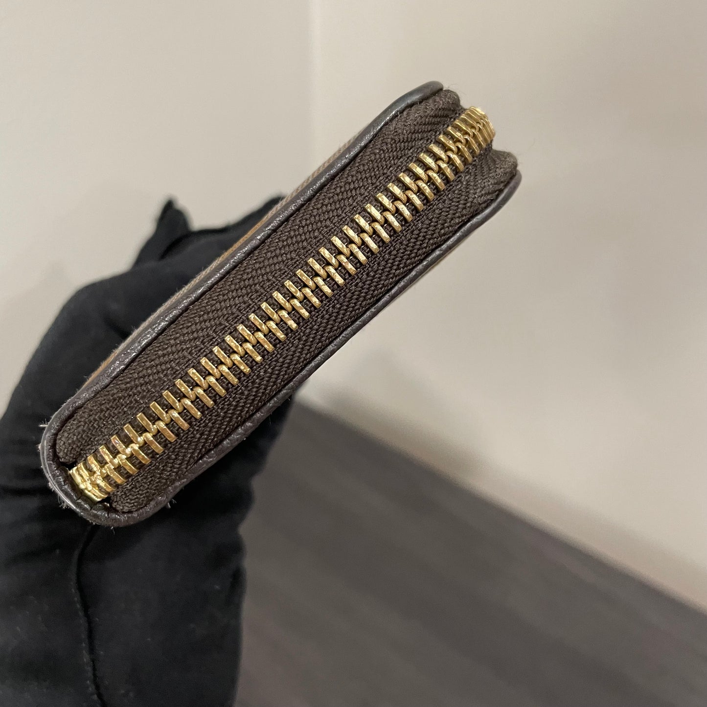 GUCCI GG Brown Shimmer Canvas Zippy Wallet
