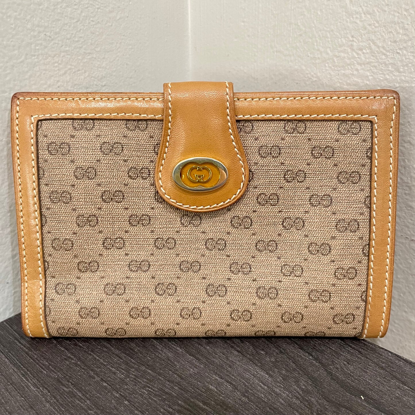 GUCCI GG Canvas Compact Wallet with Kiss Clasp