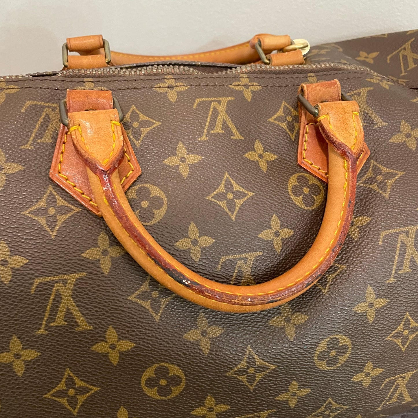 SOLD! Louis Vuitton Monogram Speedy 40 with Lock & Key
