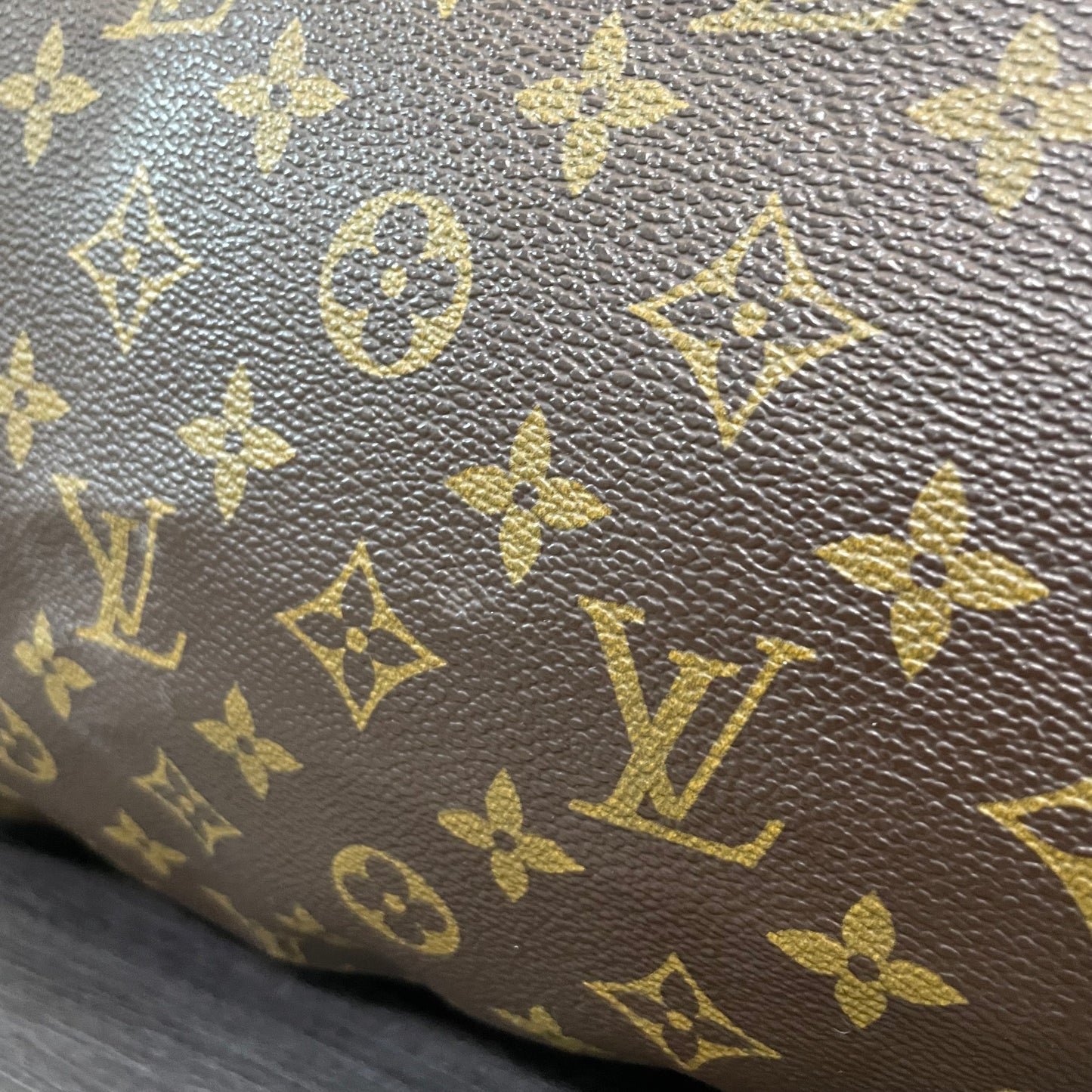 SOLD! Louis Vuitton Monogram Speedy 40