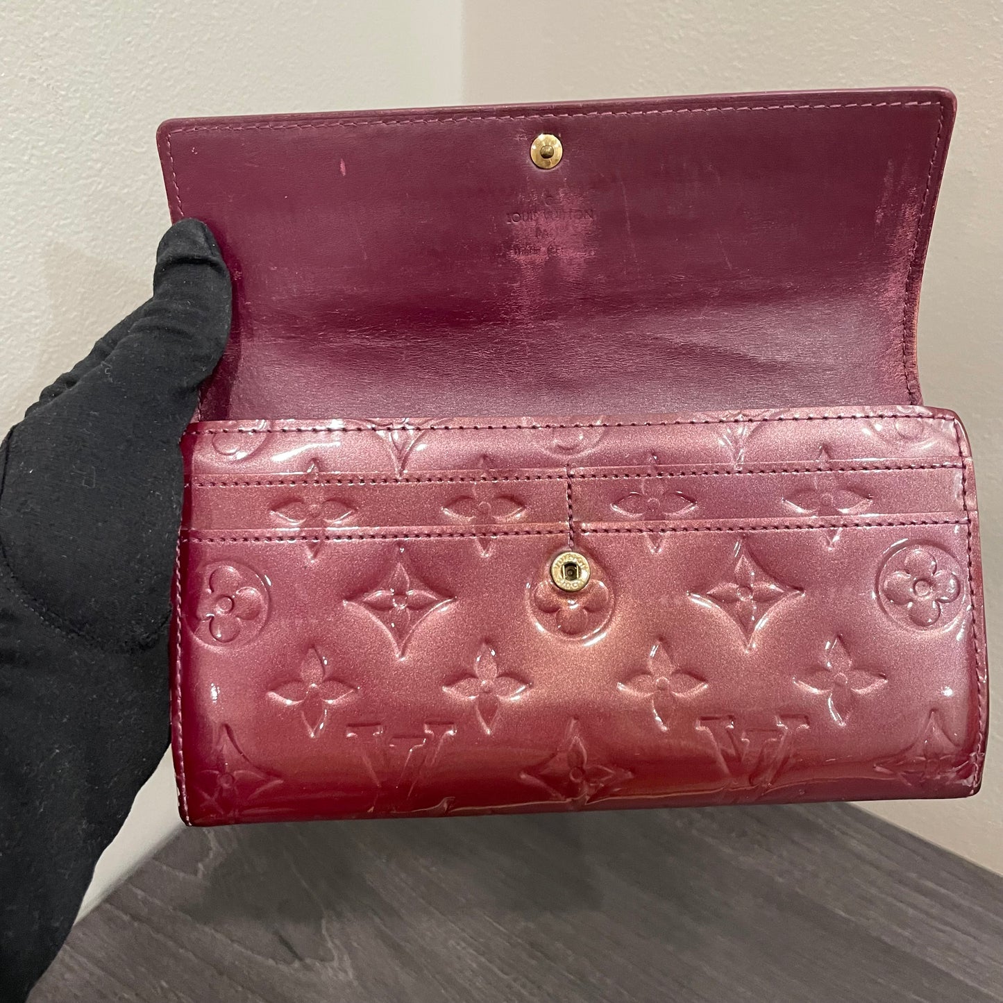 LOUIS VUITTON Plum Vernis Leather Long Wallet