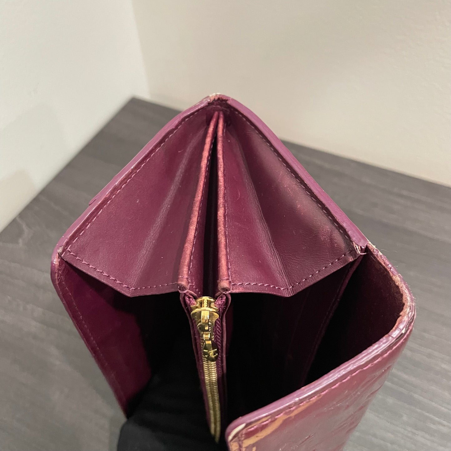 LOUIS VUITTON Plum Vernis Leather Long Wallet