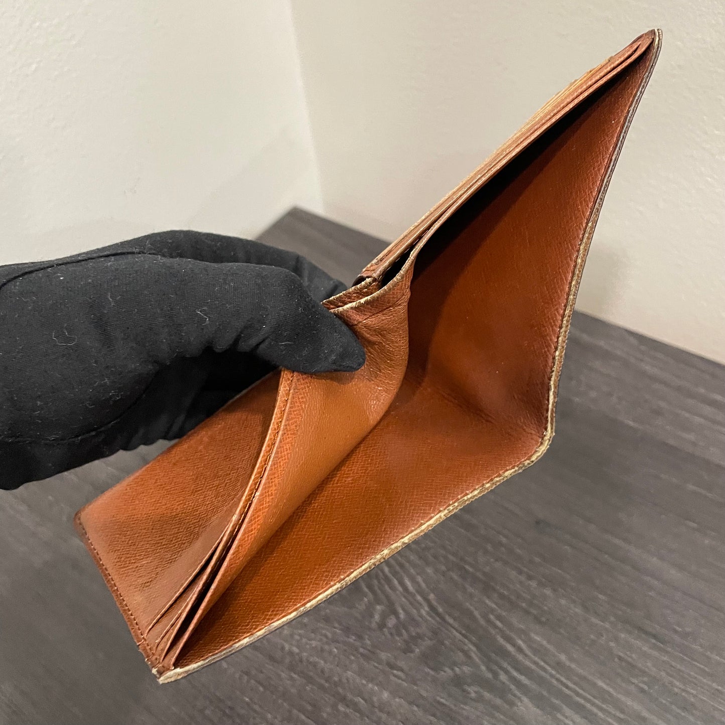 LOUIS VUITTON Monogram Men's Wallet