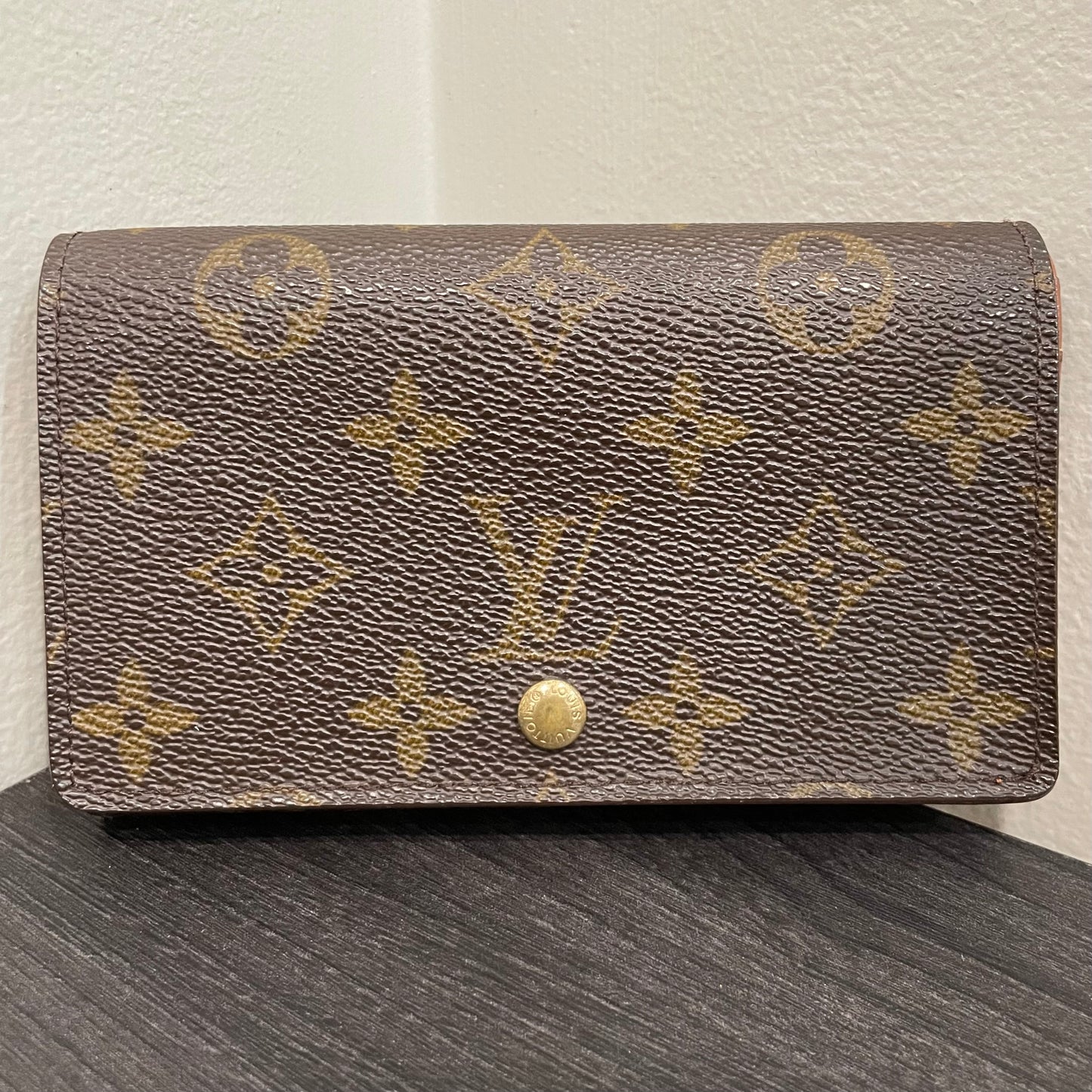 LOUIS VUITTON Monogram Compact Wallet