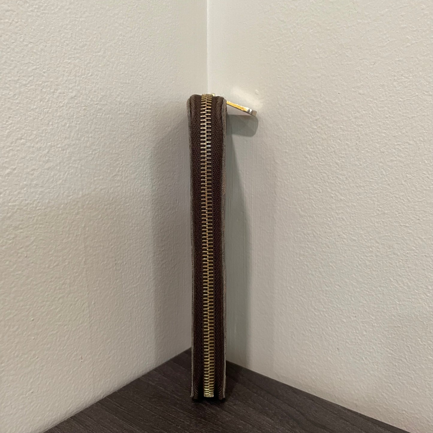 SOLD! Louis Vuitton Damier Ebene Zippy Wallet