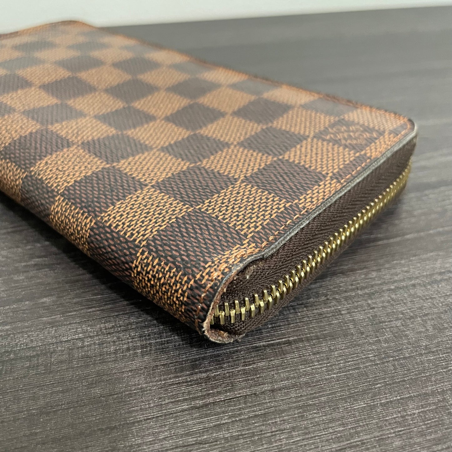 SOLD! Louis Vuitton Damier Ebene Zippy Wallet