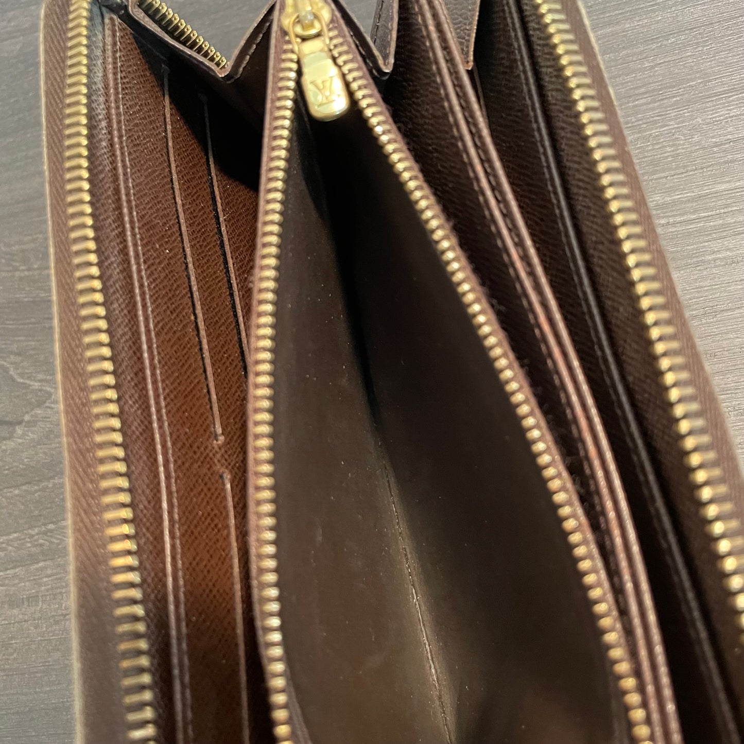 SOLD! Louis Vuitton Damier Ebene Zippy Wallet
