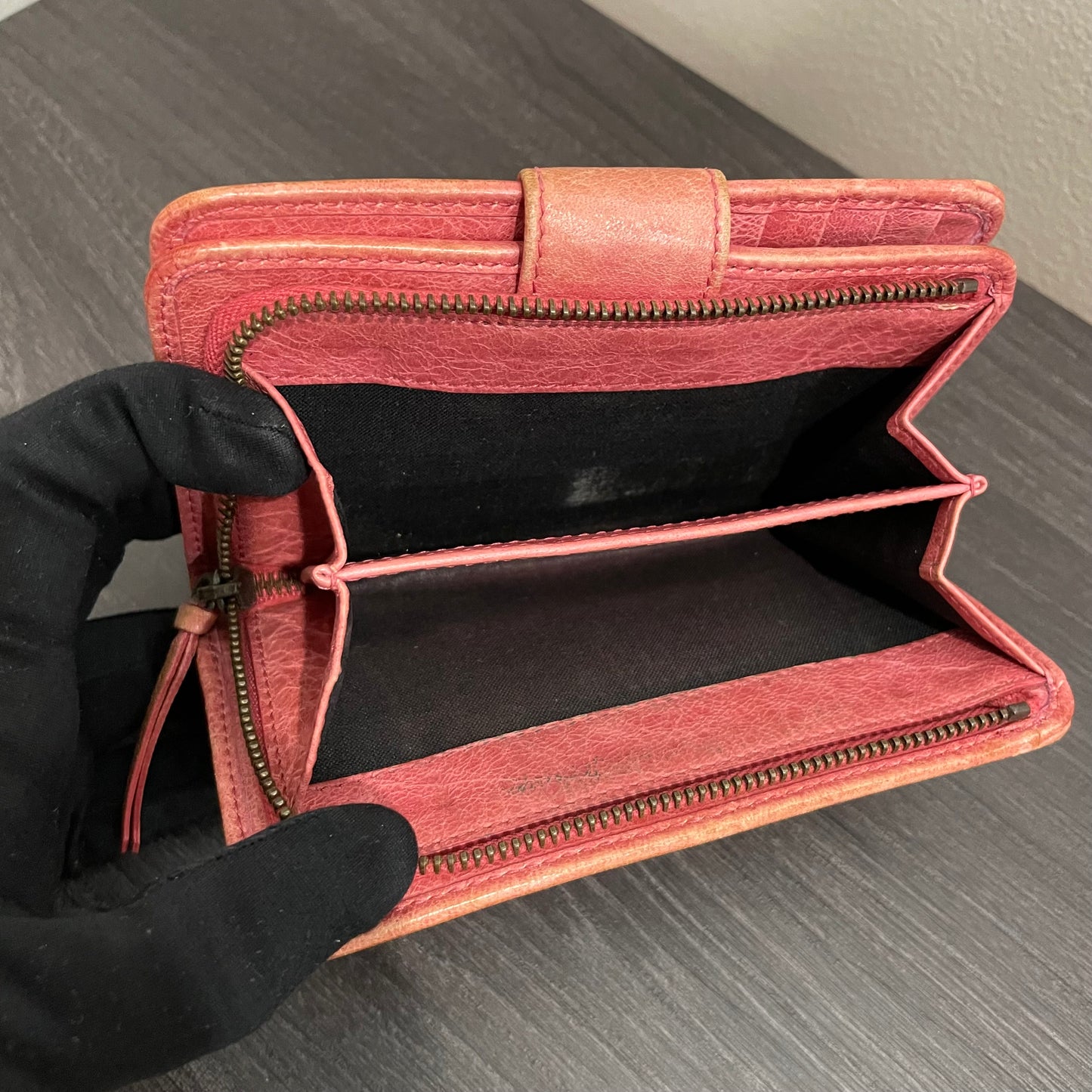 BALENCIAGA Coral Leather Wallet