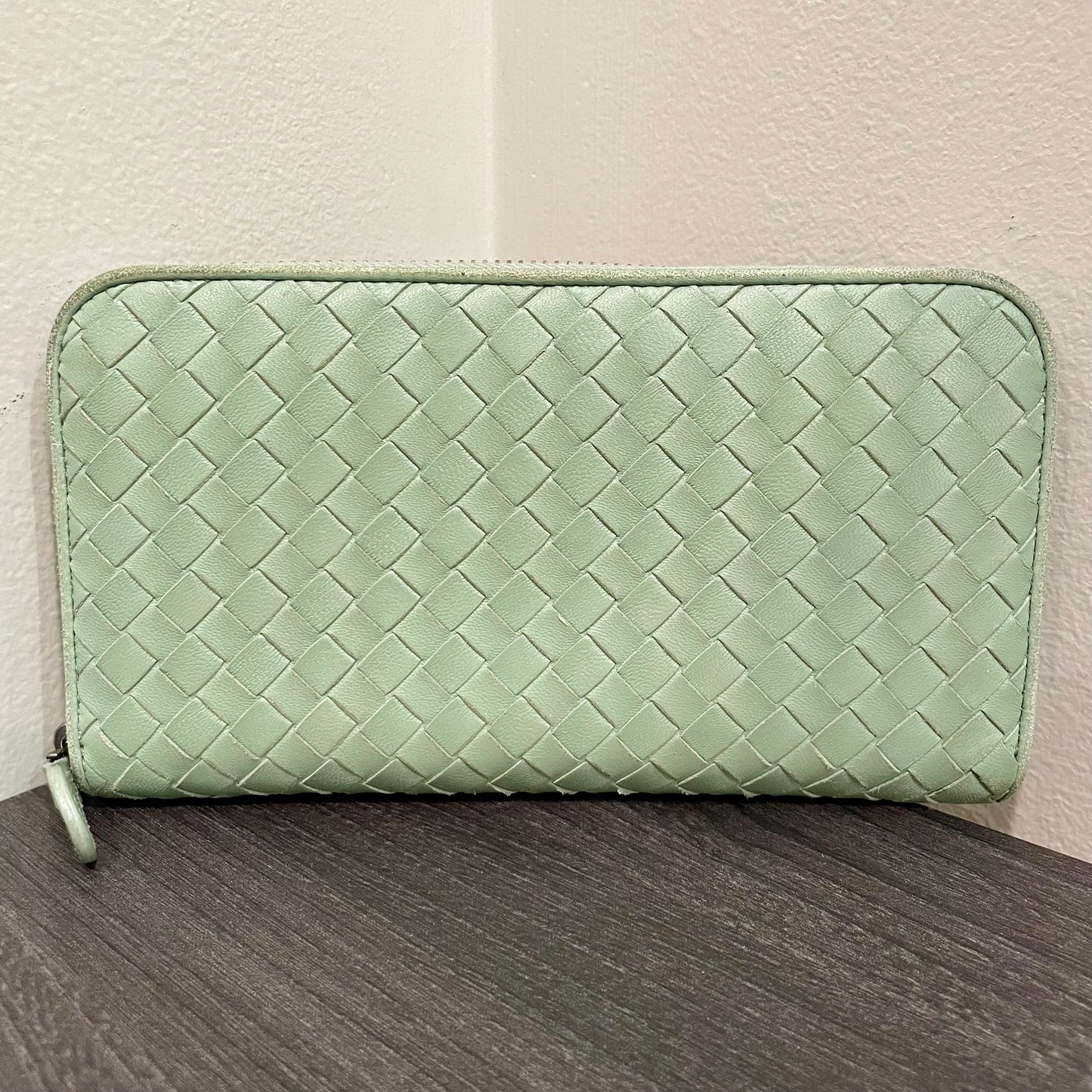 BOTTEGA VENETA Green Weave Leather Zippy Wallet