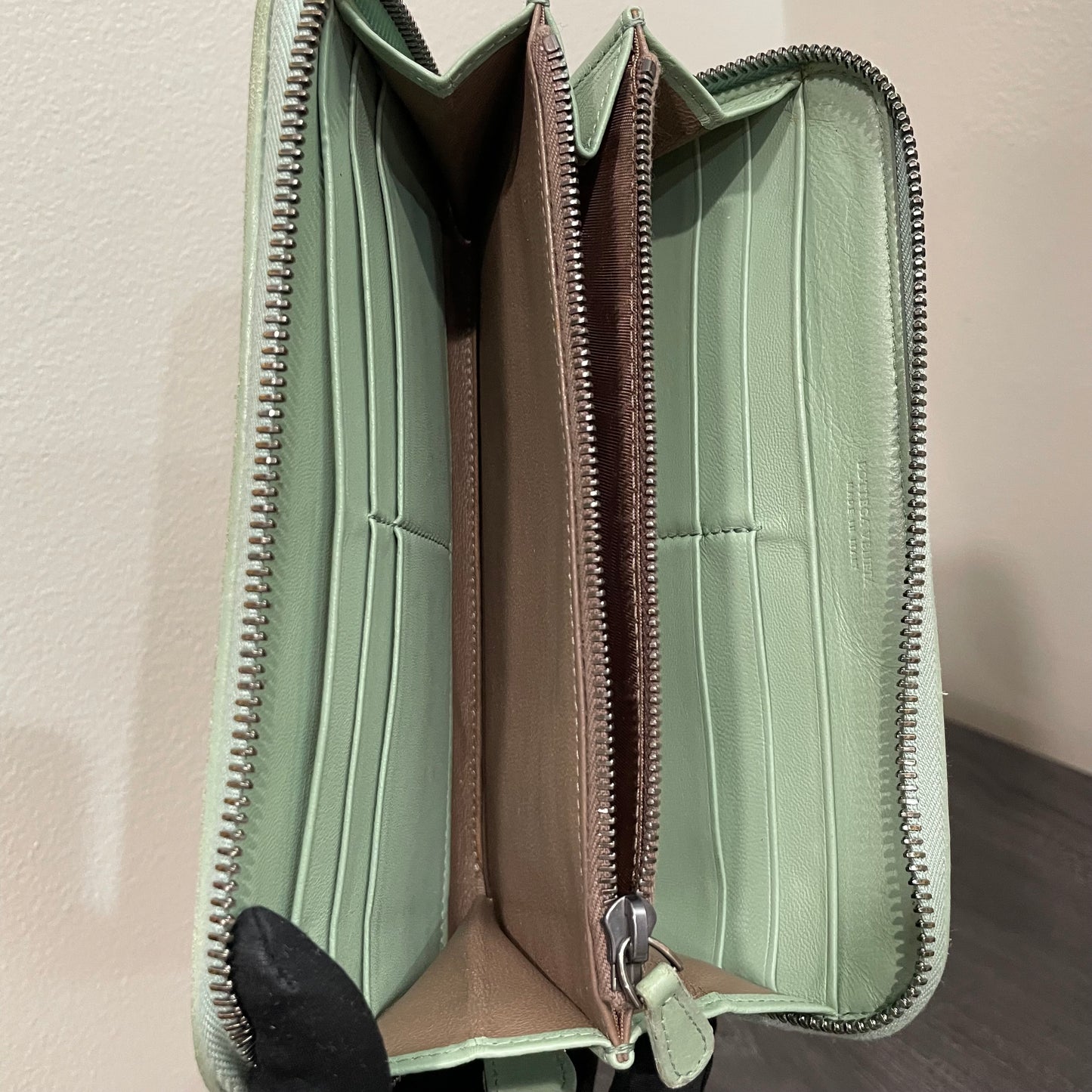 BOTTEGA VENETA Green Weave Leather Zippy Wallet