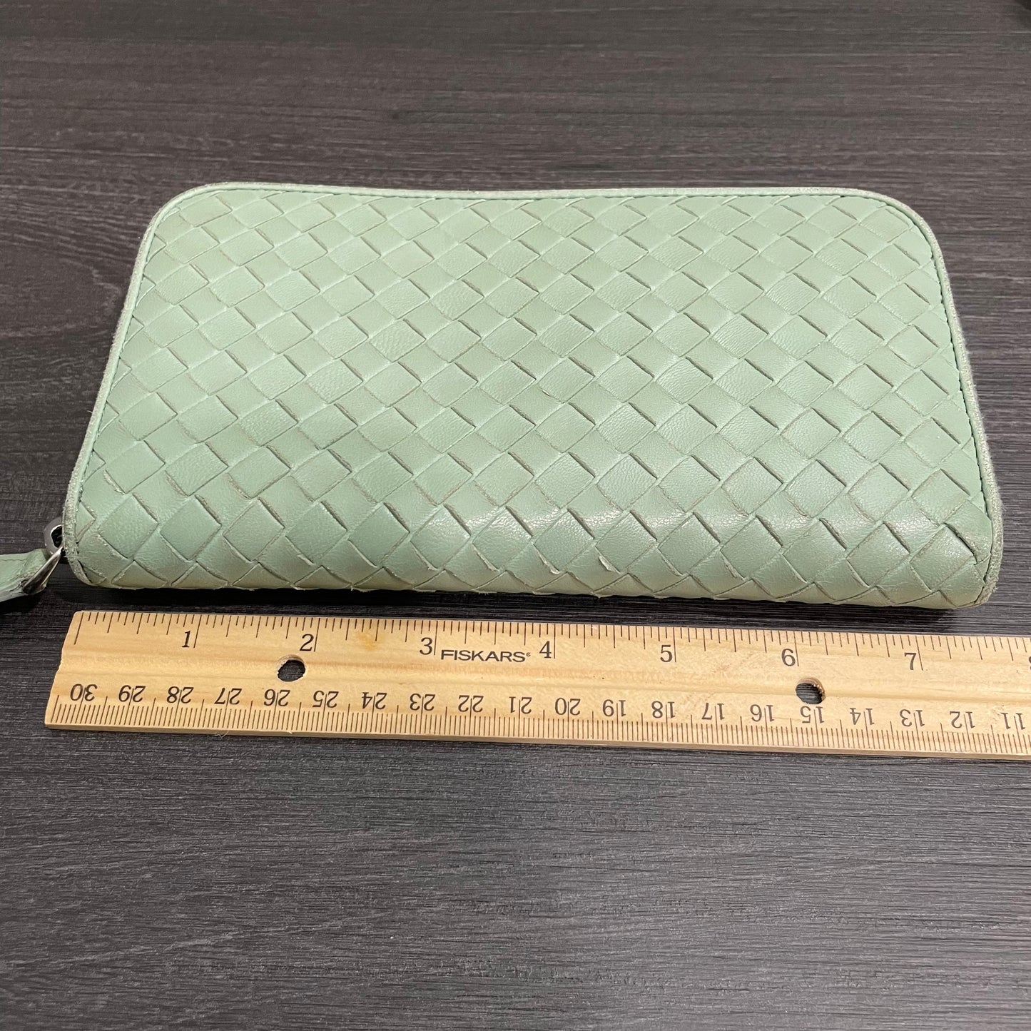 BOTTEGA VENETA Green Weave Leather Zippy Wallet