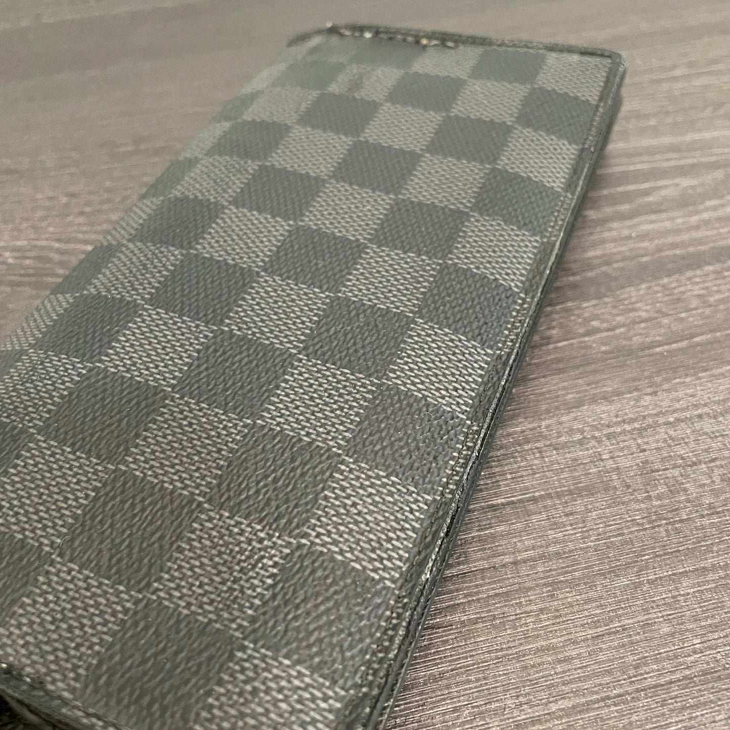 SOLD! Louis Vuitton Damier Graphite Wallet & Gucci Leather Wallet