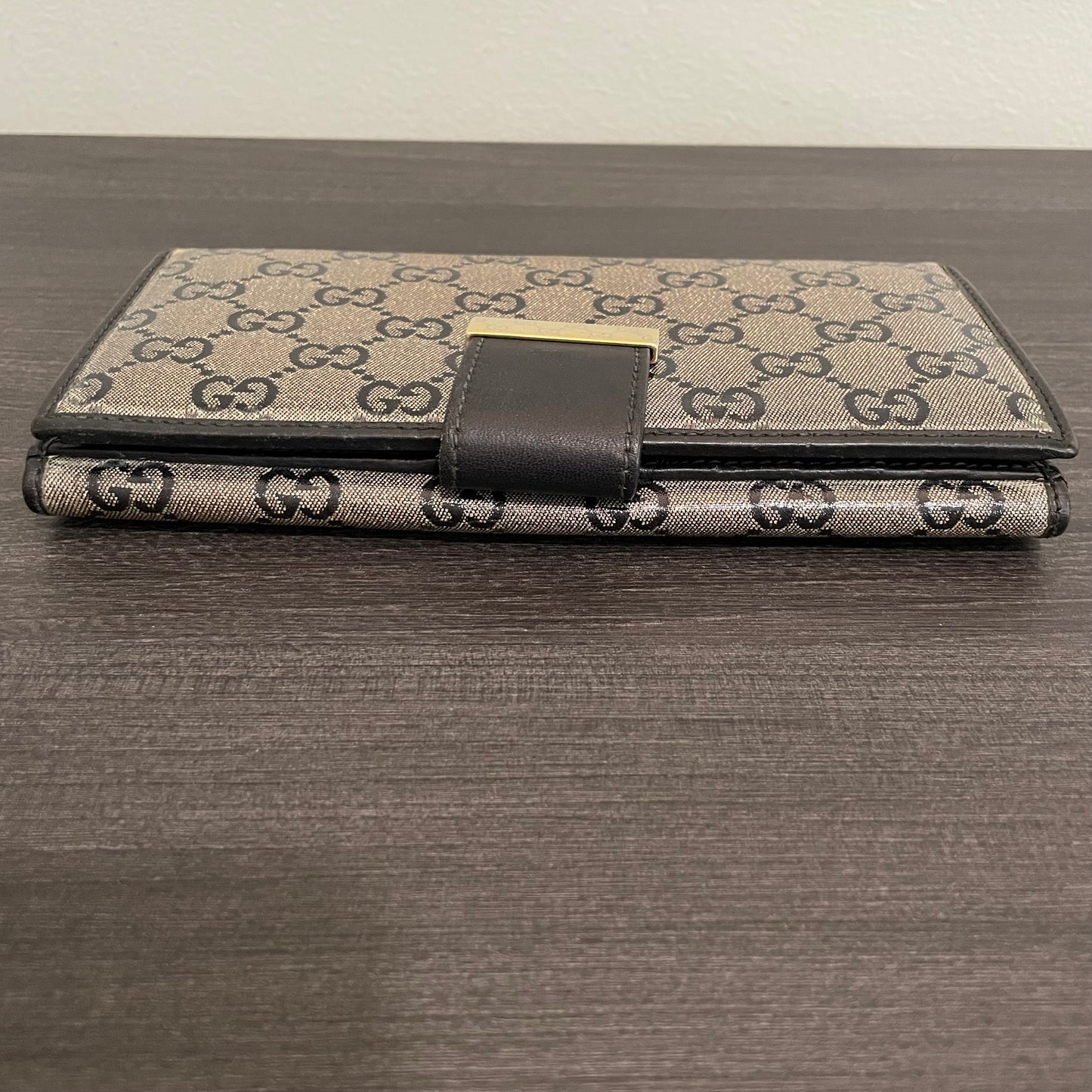 SOLD! Louis Vuitton Damier Graphite Wallet & Gucci Leather Wallet