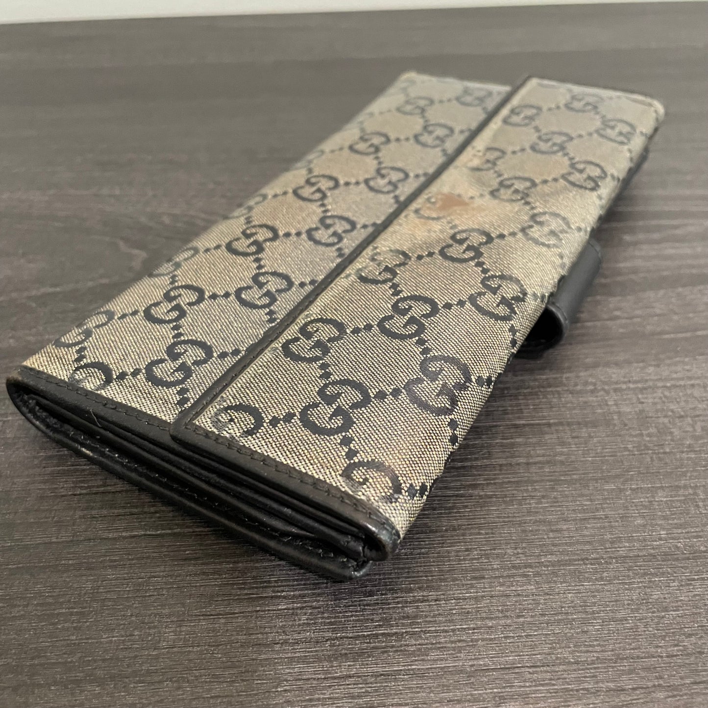SOLD! Louis Vuitton Damier Graphite Wallet & Gucci Leather Wallet