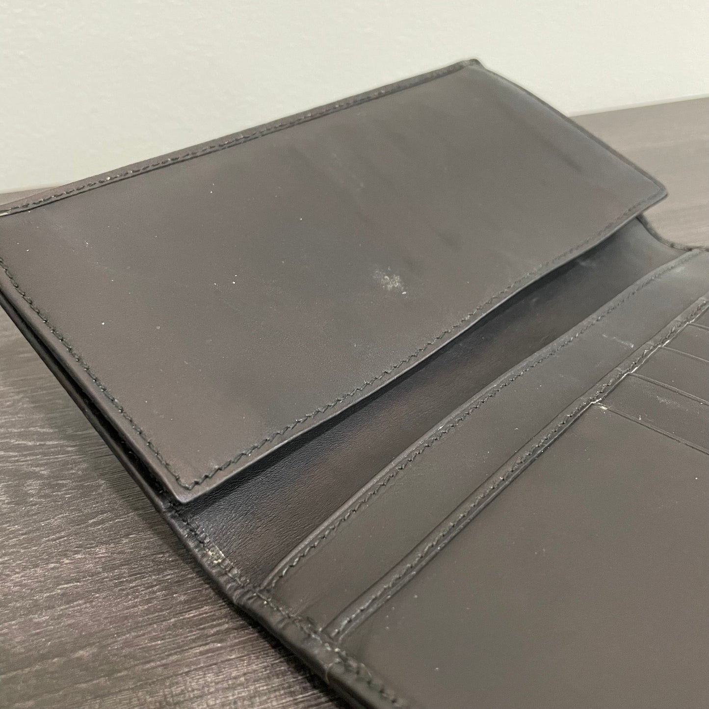 SOLD! Louis Vuitton Damier Graphite Wallet & Gucci Leather Wallet