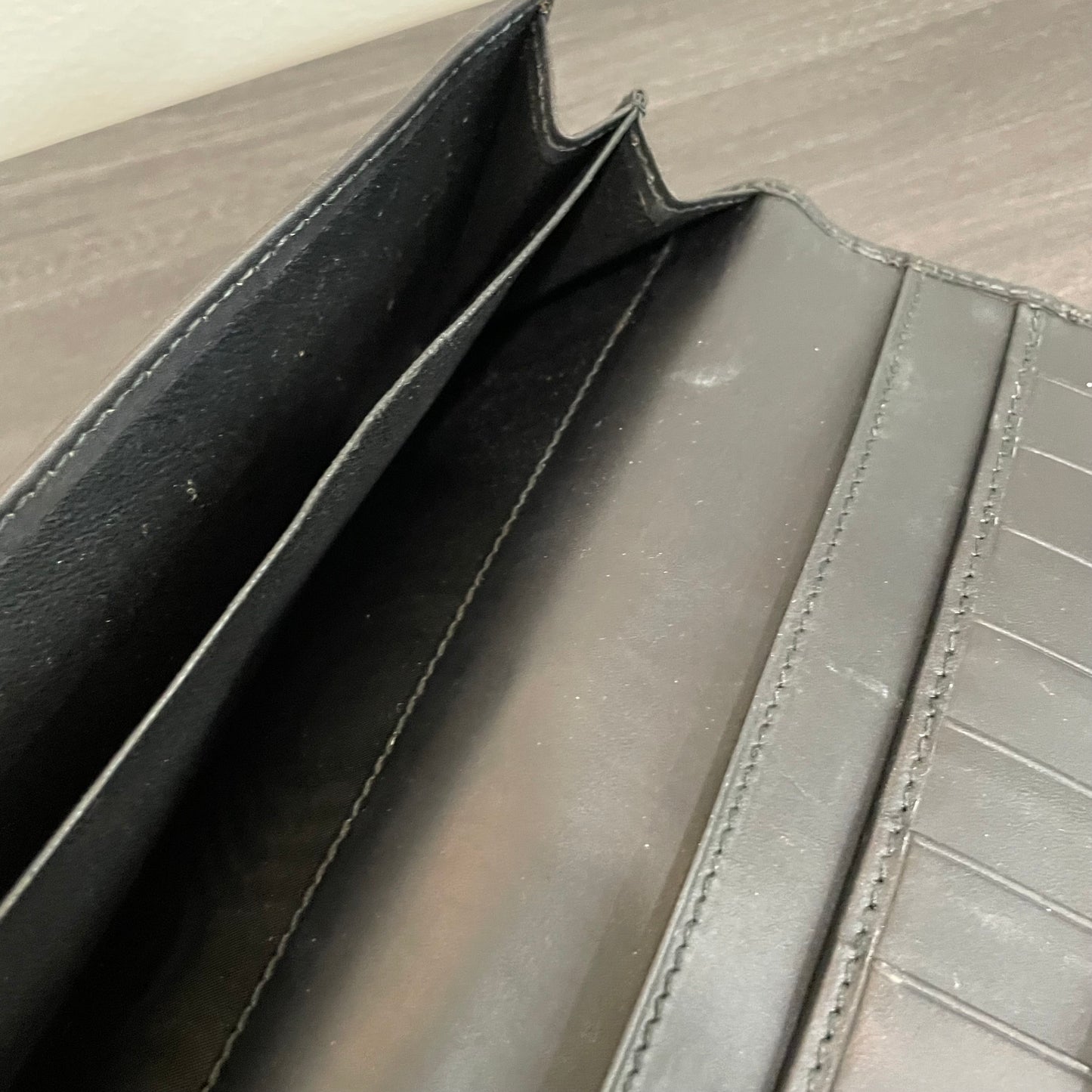 SOLD! Louis Vuitton Damier Graphite Wallet & Gucci Leather Wallet