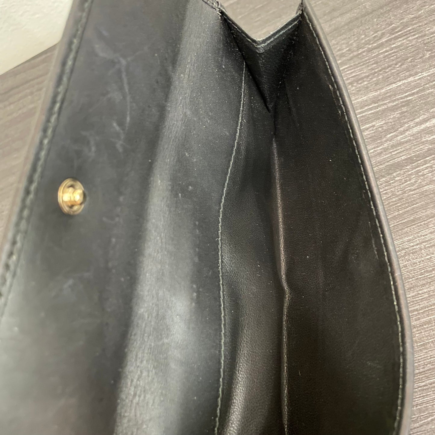 SOLD! Louis Vuitton Damier Graphite Wallet & Gucci Leather Wallet