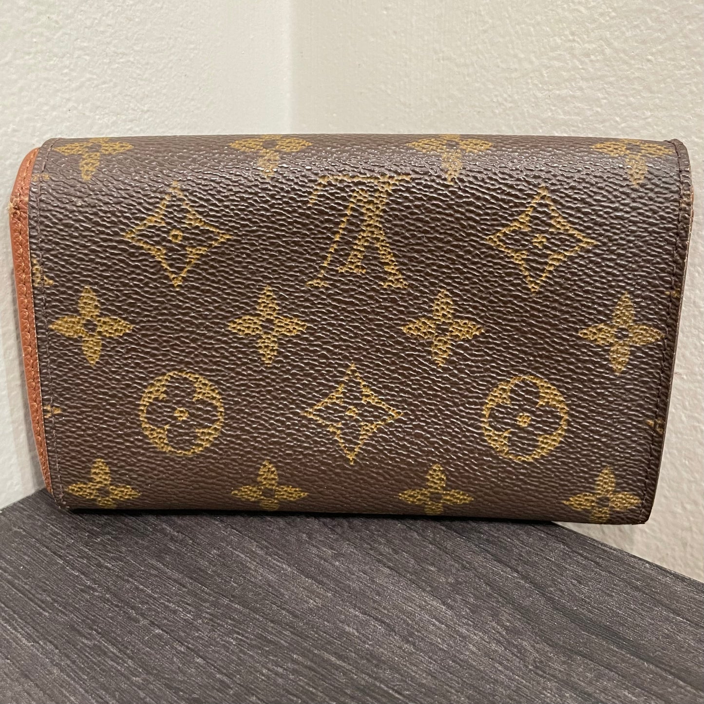 LOUIS VUITTON Monogram Wallet