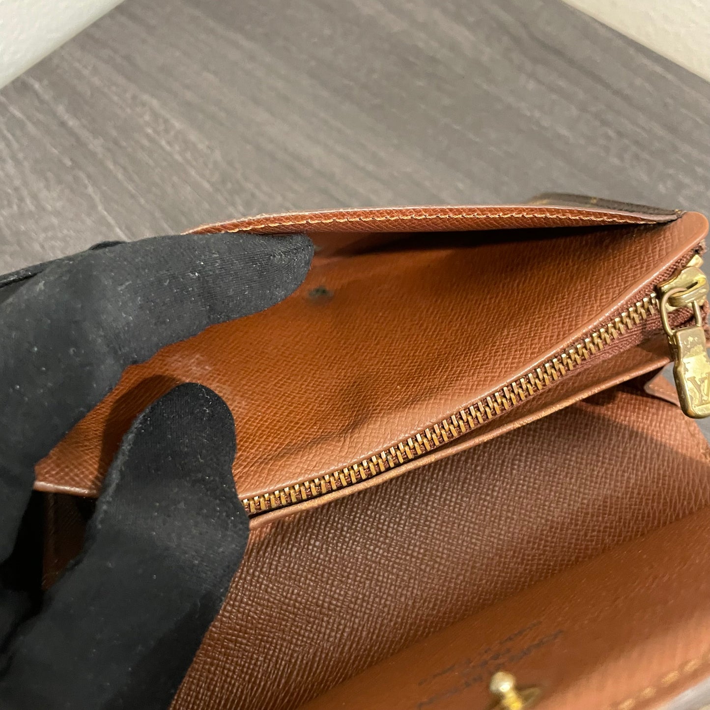 LOUIS VUITTON Monogram Wallet