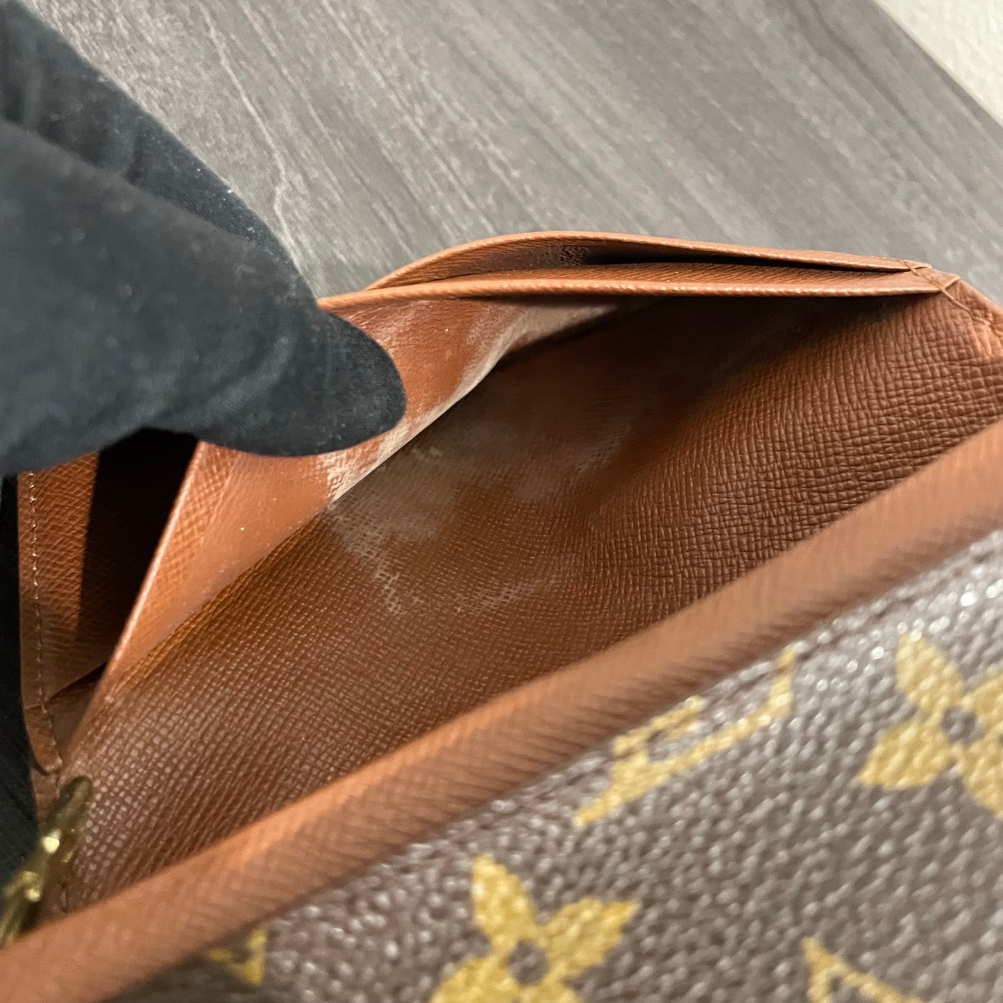 LOUIS VUITTON Monogram Wallet