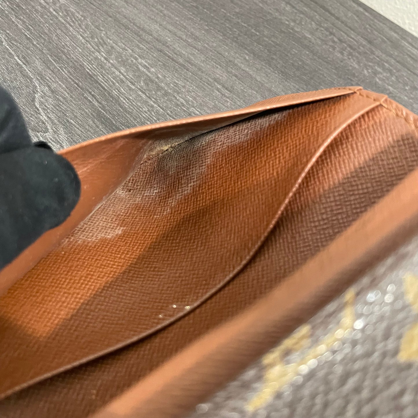 LOUIS VUITTON Monogram Wallet