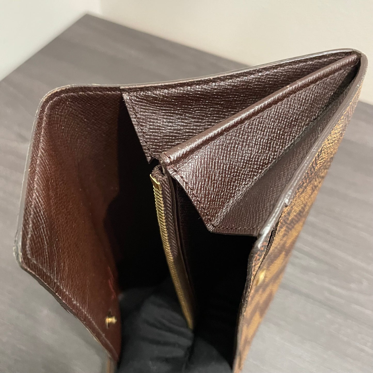LOUIS VUITTON Damier Ebene Long Wallet