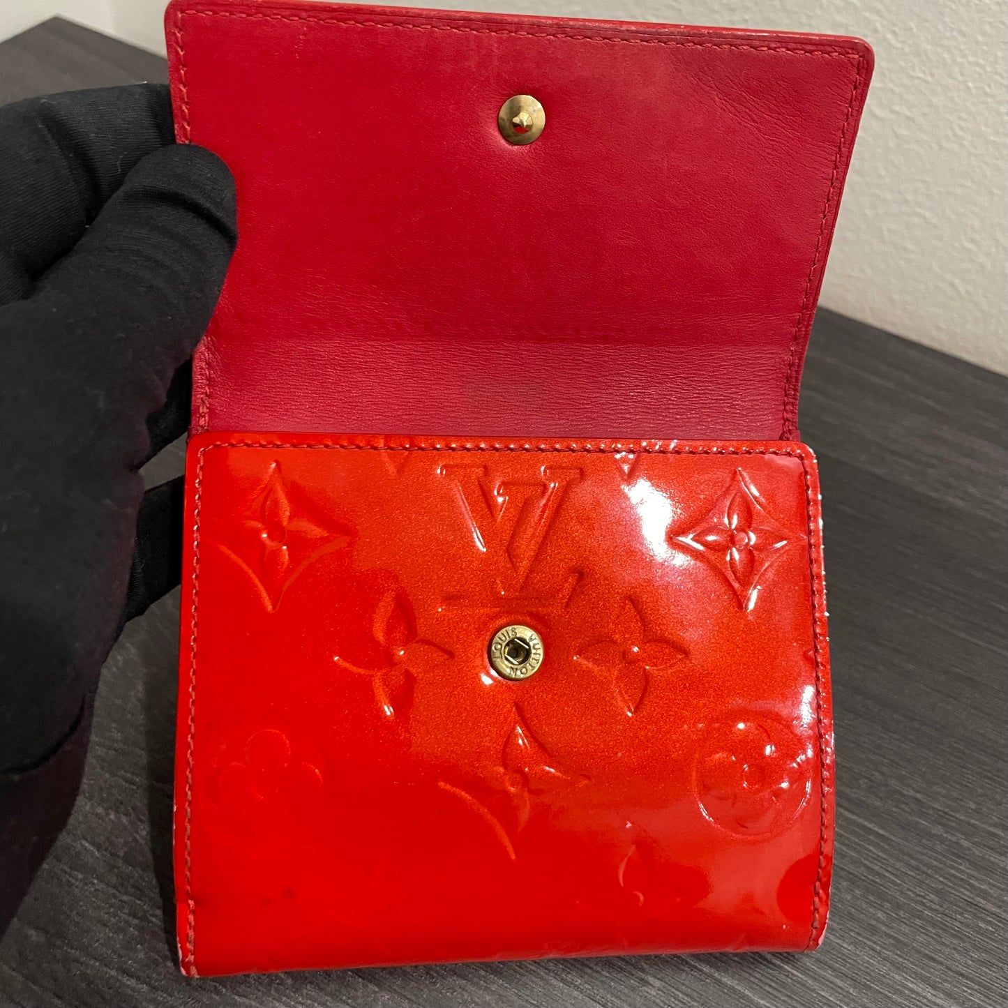 #121 LOUIS VUITTON Red Vernis Leather Compact Wallet
