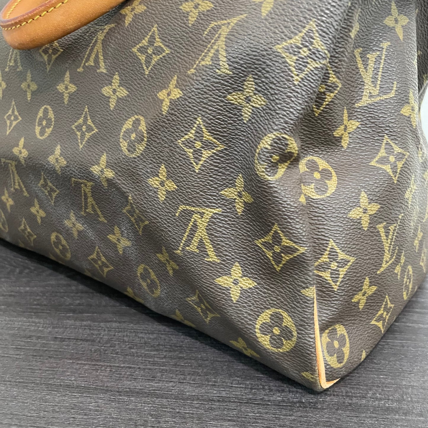 SOLD! Louis Vuitton Monogram Speedy 35 with Lock & Key