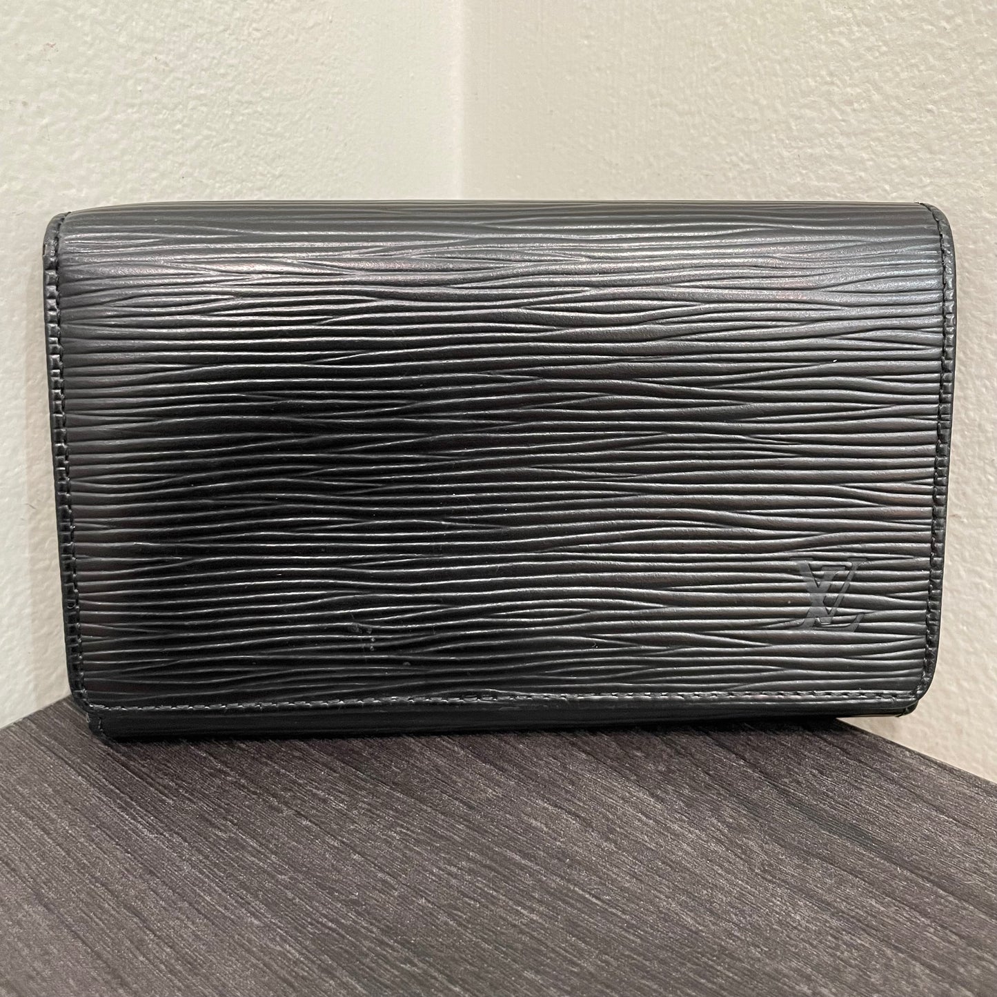 #123 LOUIS VUITTON Black Epi Leather Wallet