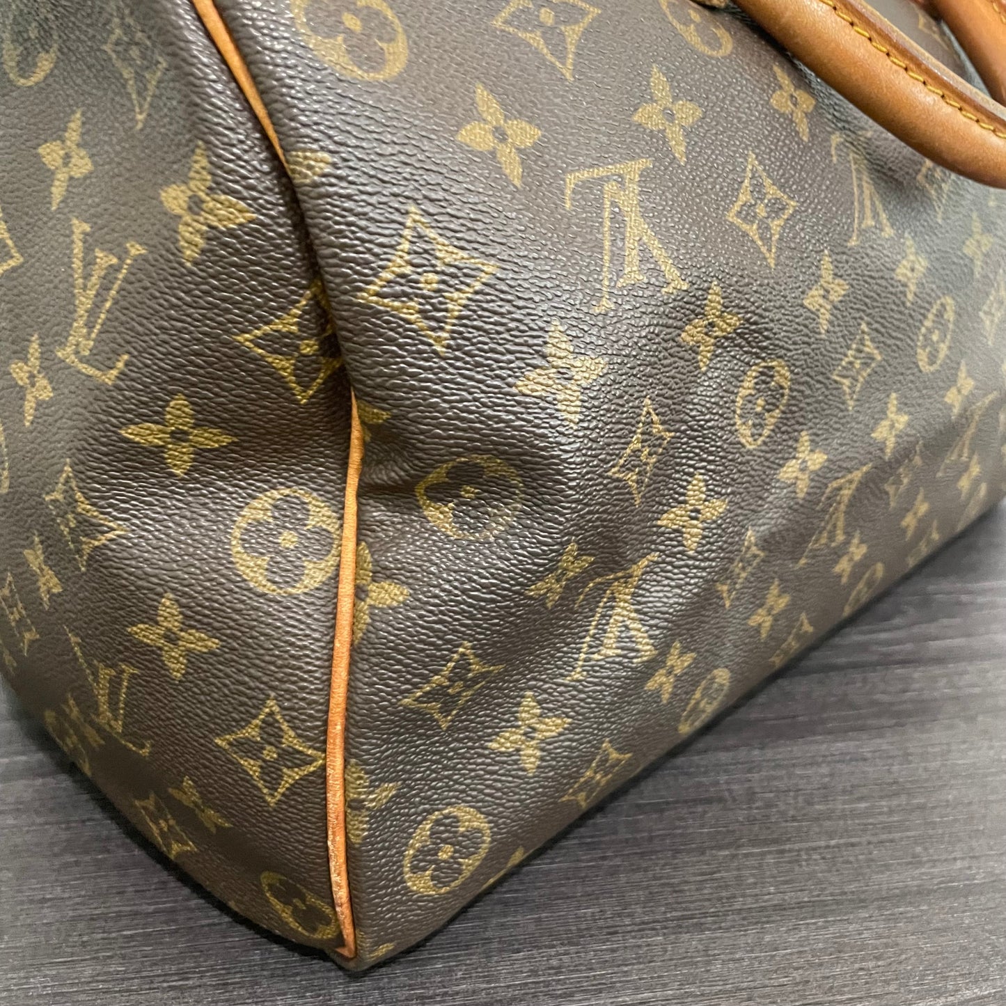 SOLD! Louis Vuitton Monogram Speedy 35 with Lock & Key