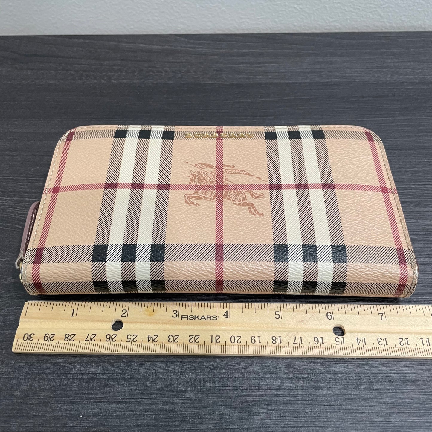 #127 BURBERRY Check Leather Zippy Wallet