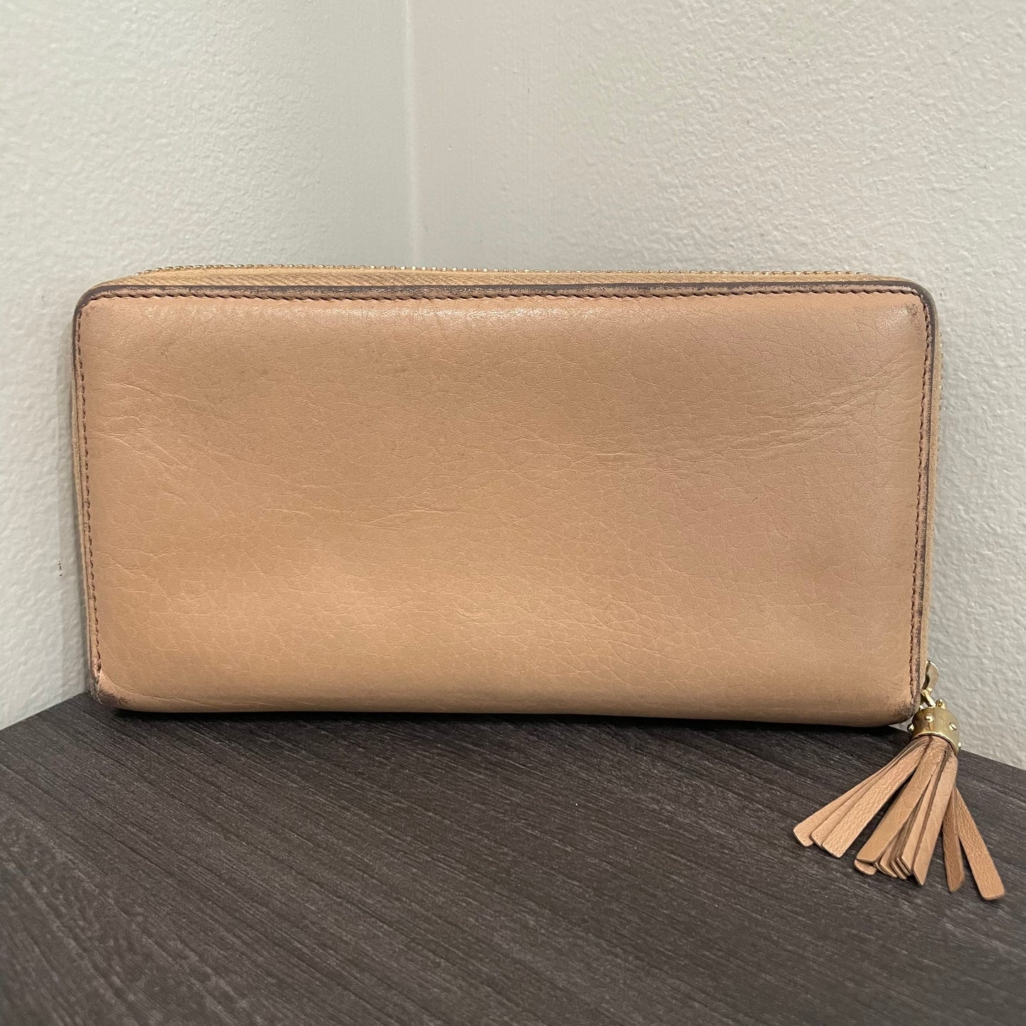 SOLD! Gucci Soho Zip Wallet