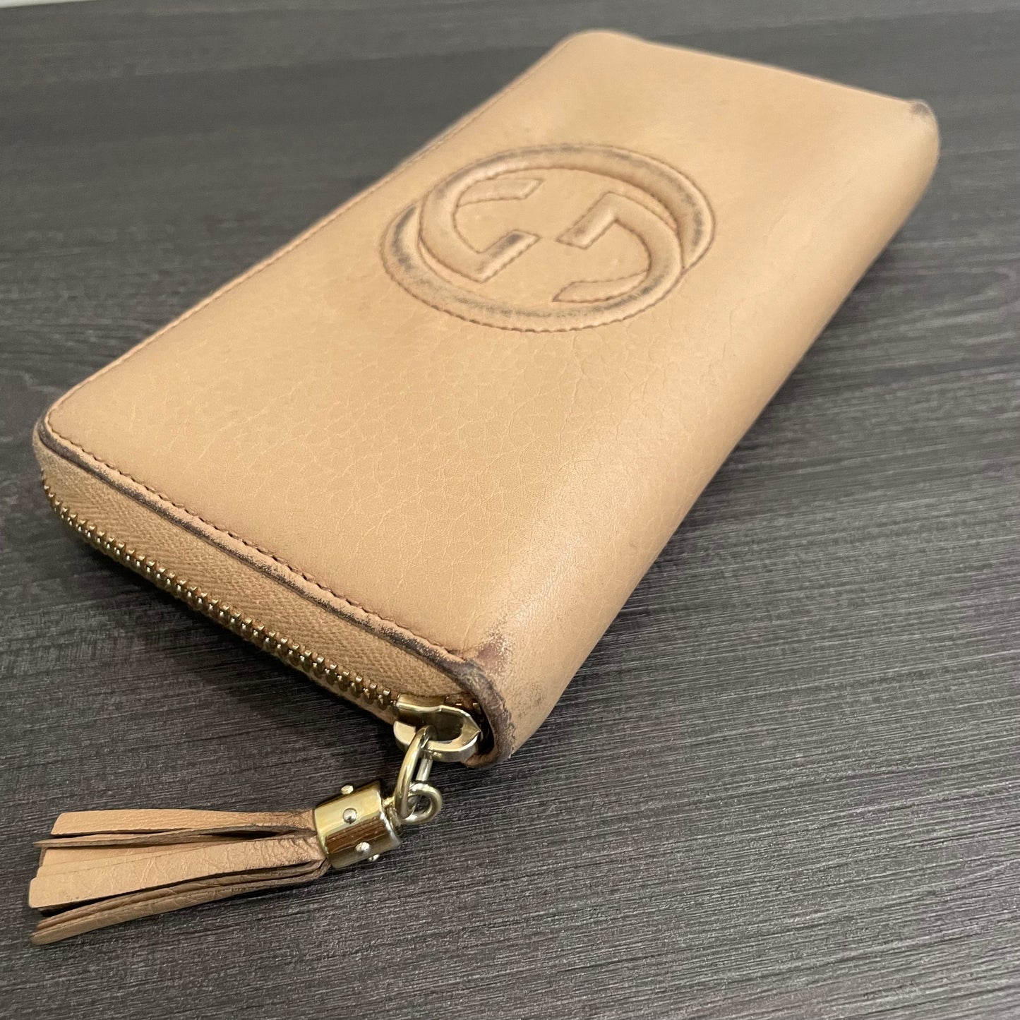 SOLD! Gucci Soho Zip Wallet
