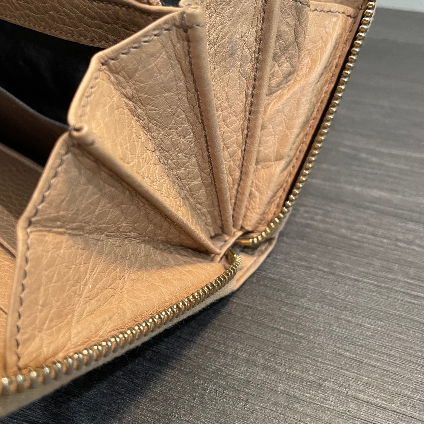SOLD! Gucci Soho Zip Wallet
